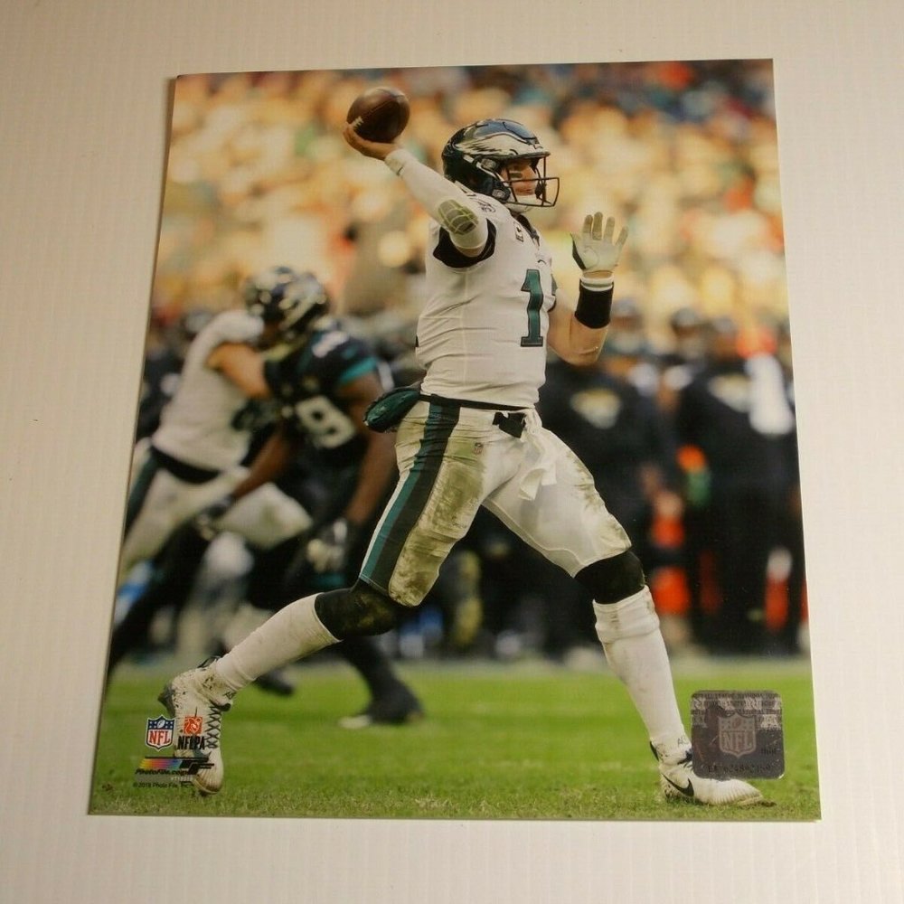 Carson Wentz 8X10 PHOTO Philadelphia Eagles